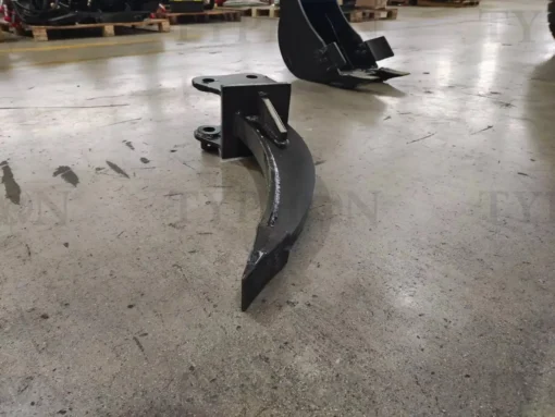 Heavy-Duty Single Shank Ripper Attachment โ For 2.5-Ton Mini Excavators - Image 2