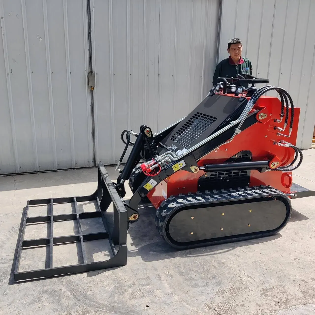 Heavy-Duty Skid Steer Land Leveler and Grader Attachment - Image 5