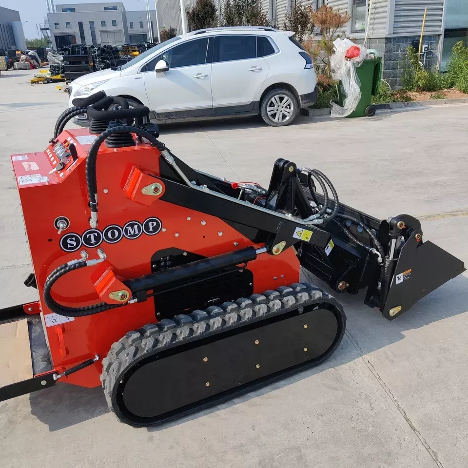 Heavy-Duty Skid Steer 4-in-1 Combination Bucket Attachment - Image 2