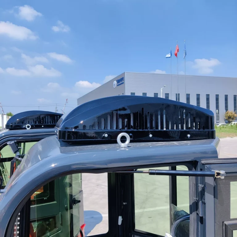 2-Ton Mini Excavator Digger Tractor โ EPA-Certified Kubota D902 Diesel Engine - Image 8