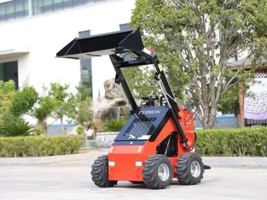 TYPHON STOMP Mini Skid Steer Loader โ 22.1 HP Honda Gas Engine - Image 6