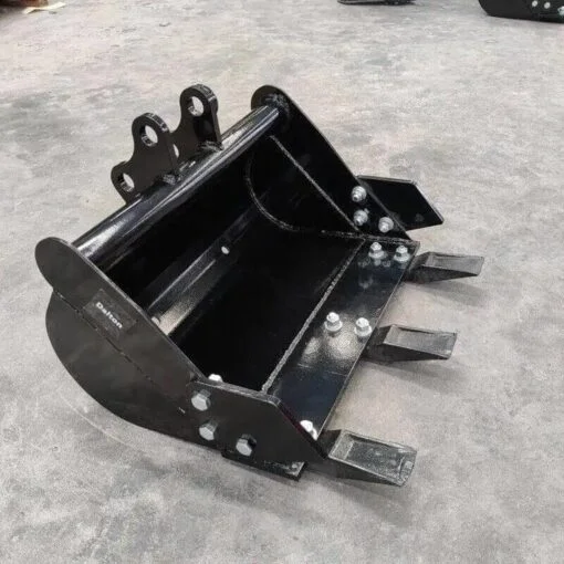 500mm Heavy-Duty Toothed Trenching Bucket โ For TYPHON & 3-Ton Mini Excavators
